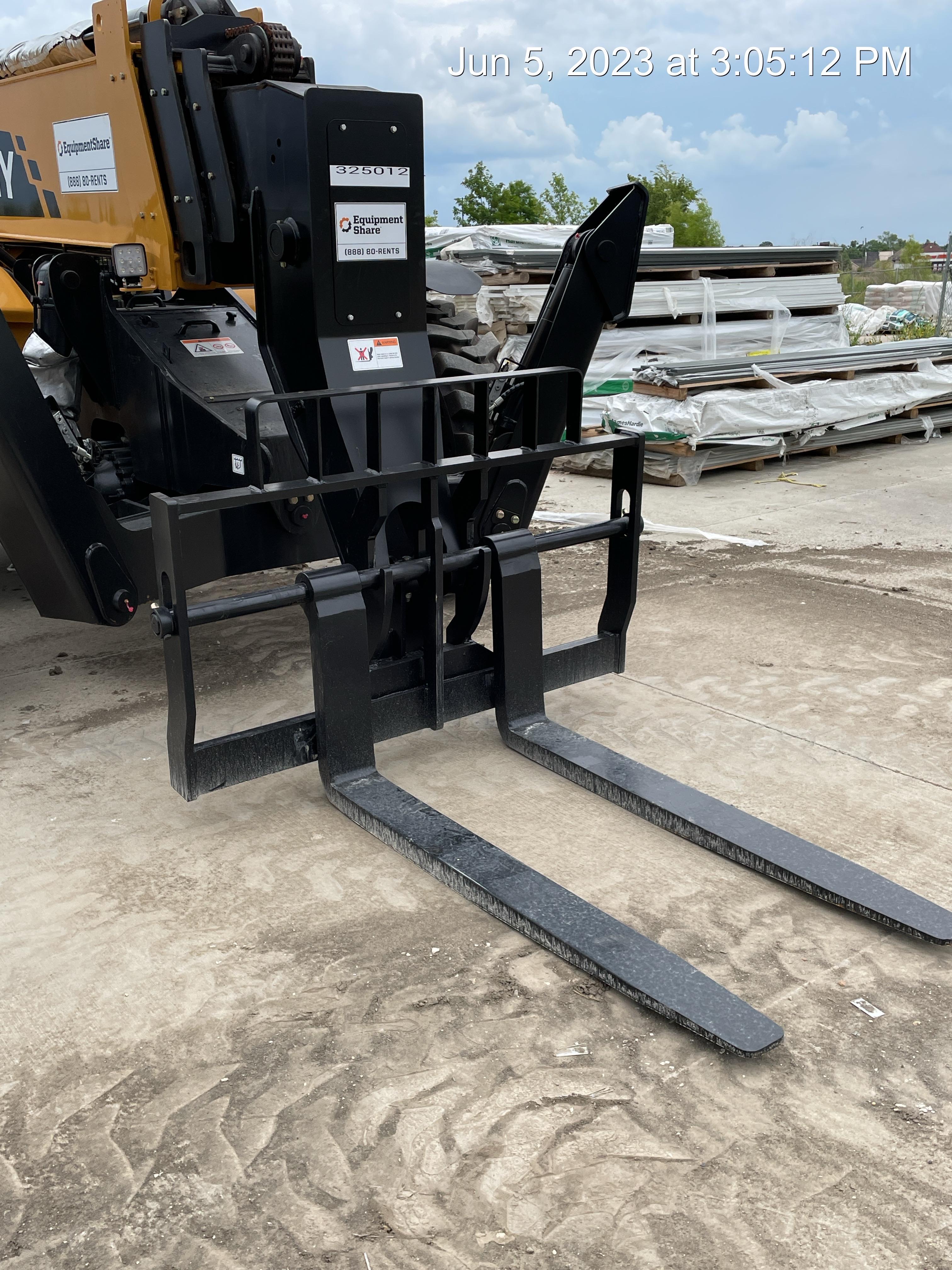 2023 SANY STH1056