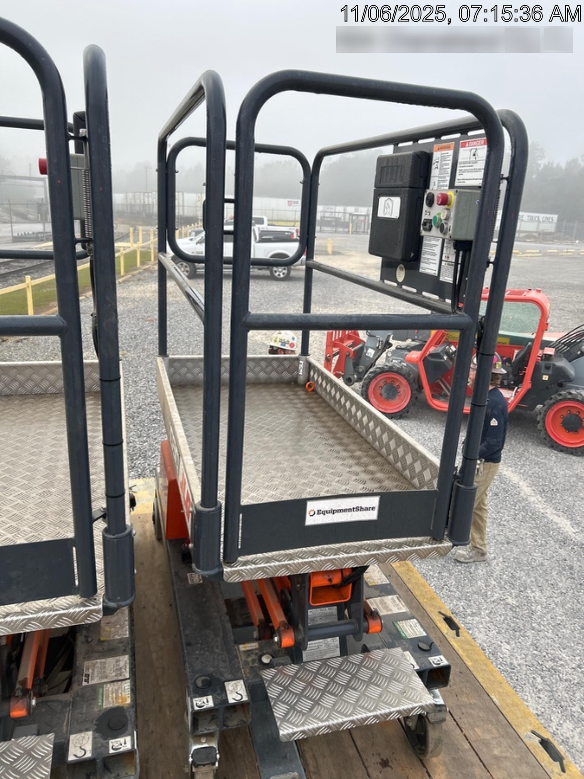 2023 JLG 1030P
