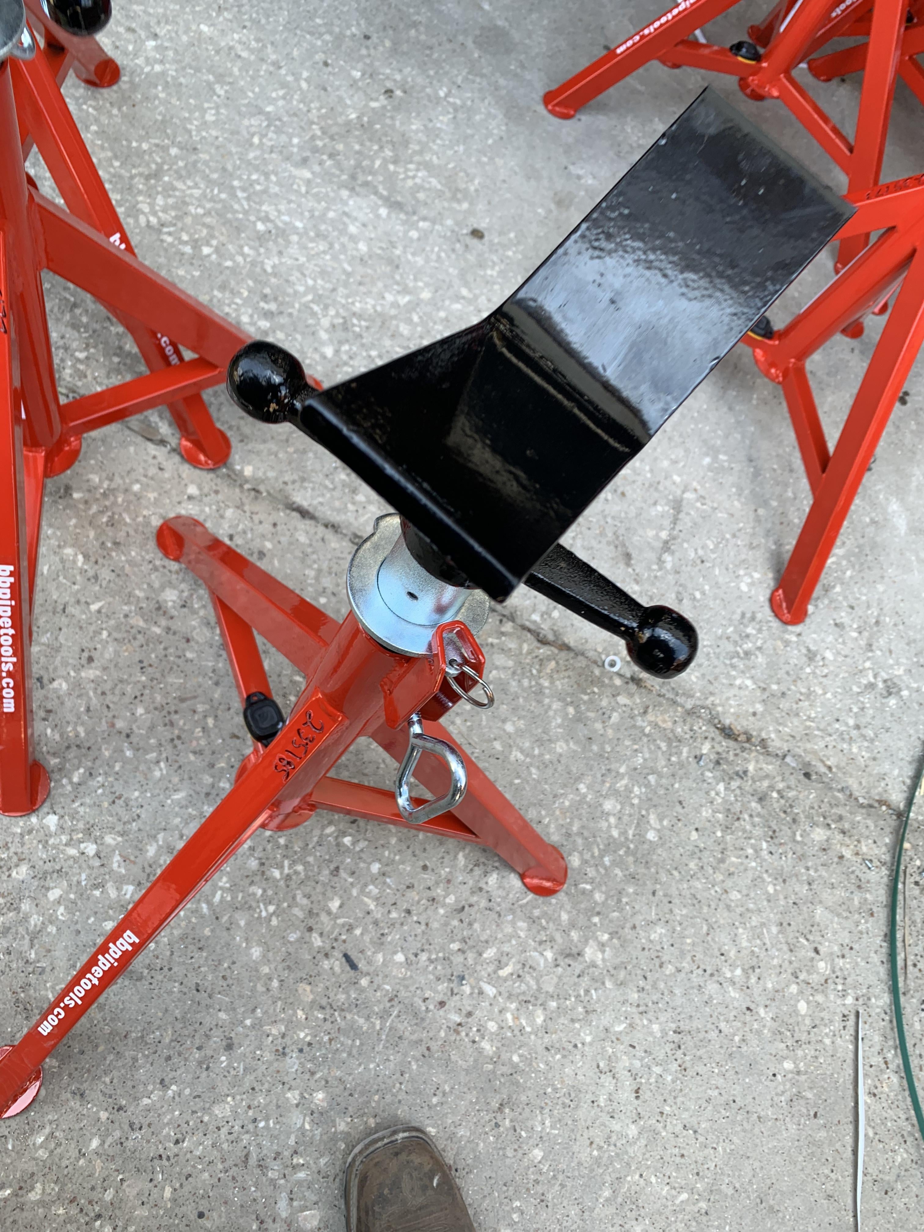 2022 B&B PIPE 4100E