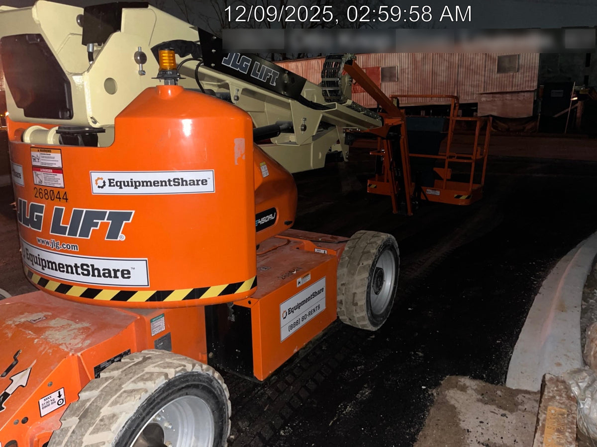 2022 JLG E450AJ