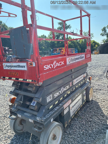2022 SKYJACK SJ3226