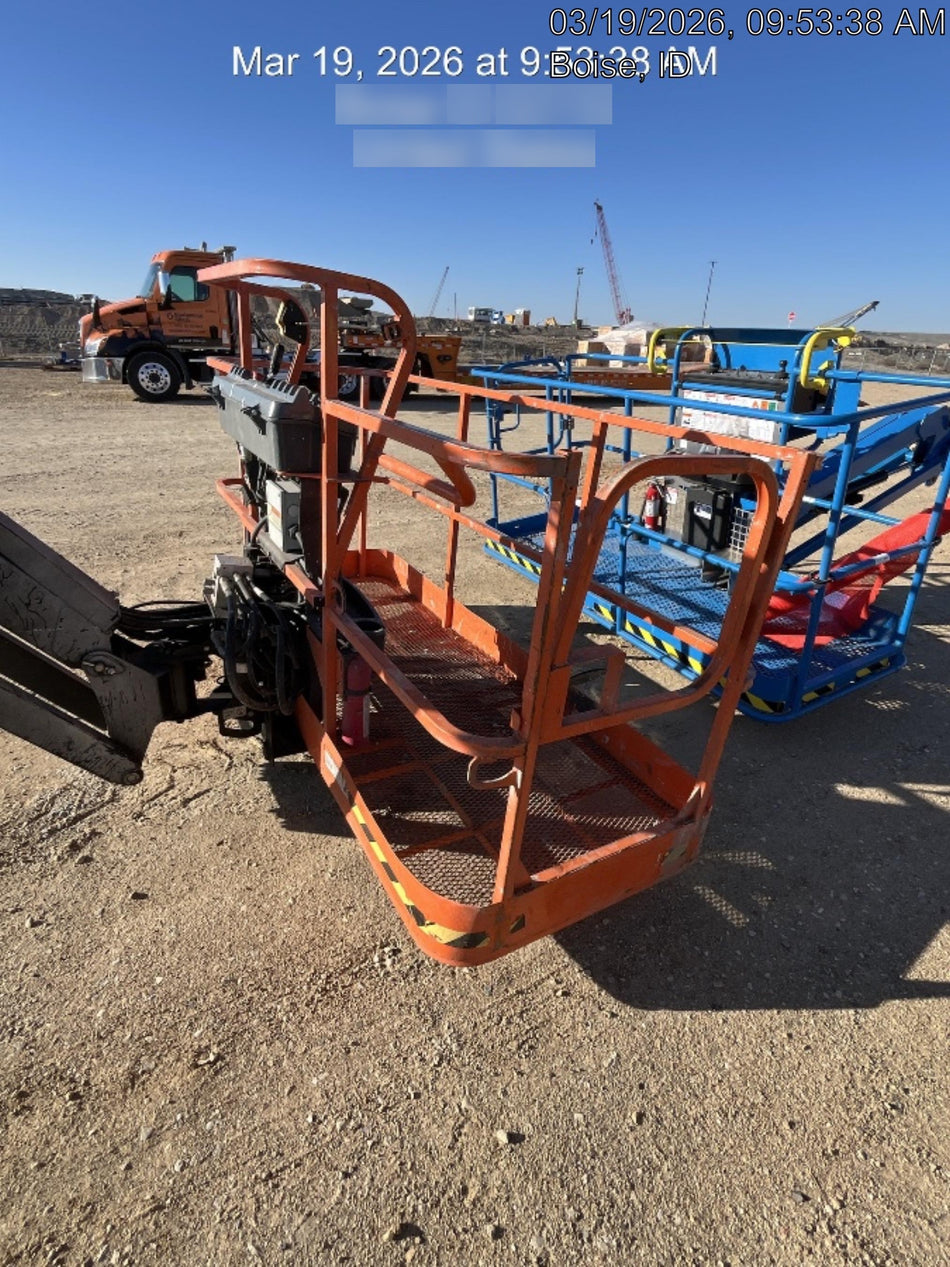 2023 JLG 660SJ