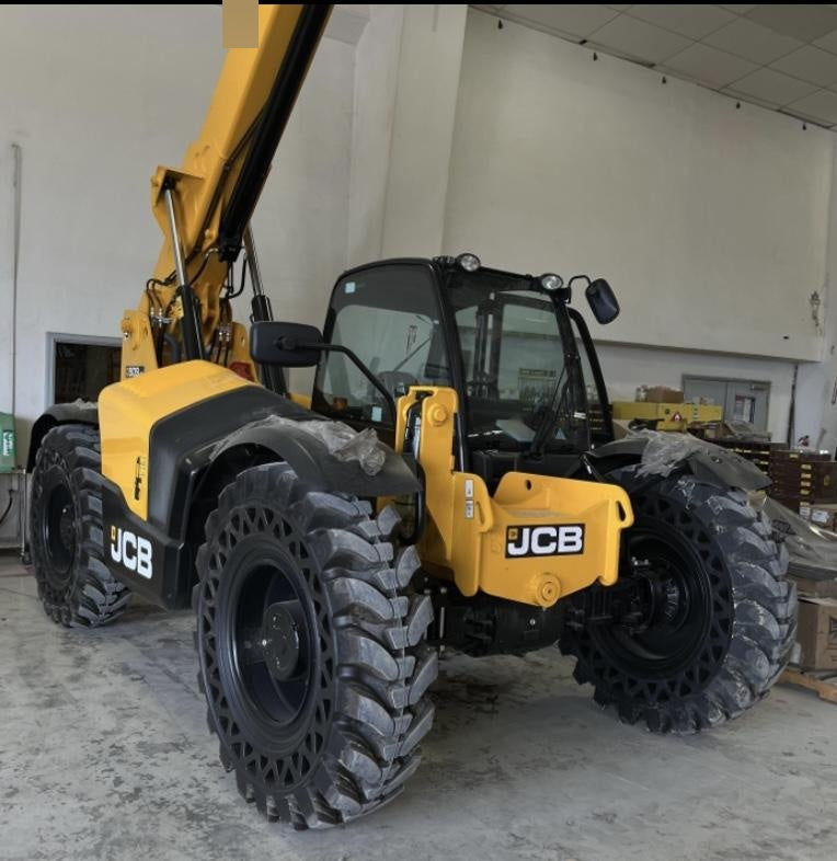 2023 JCB 509-42