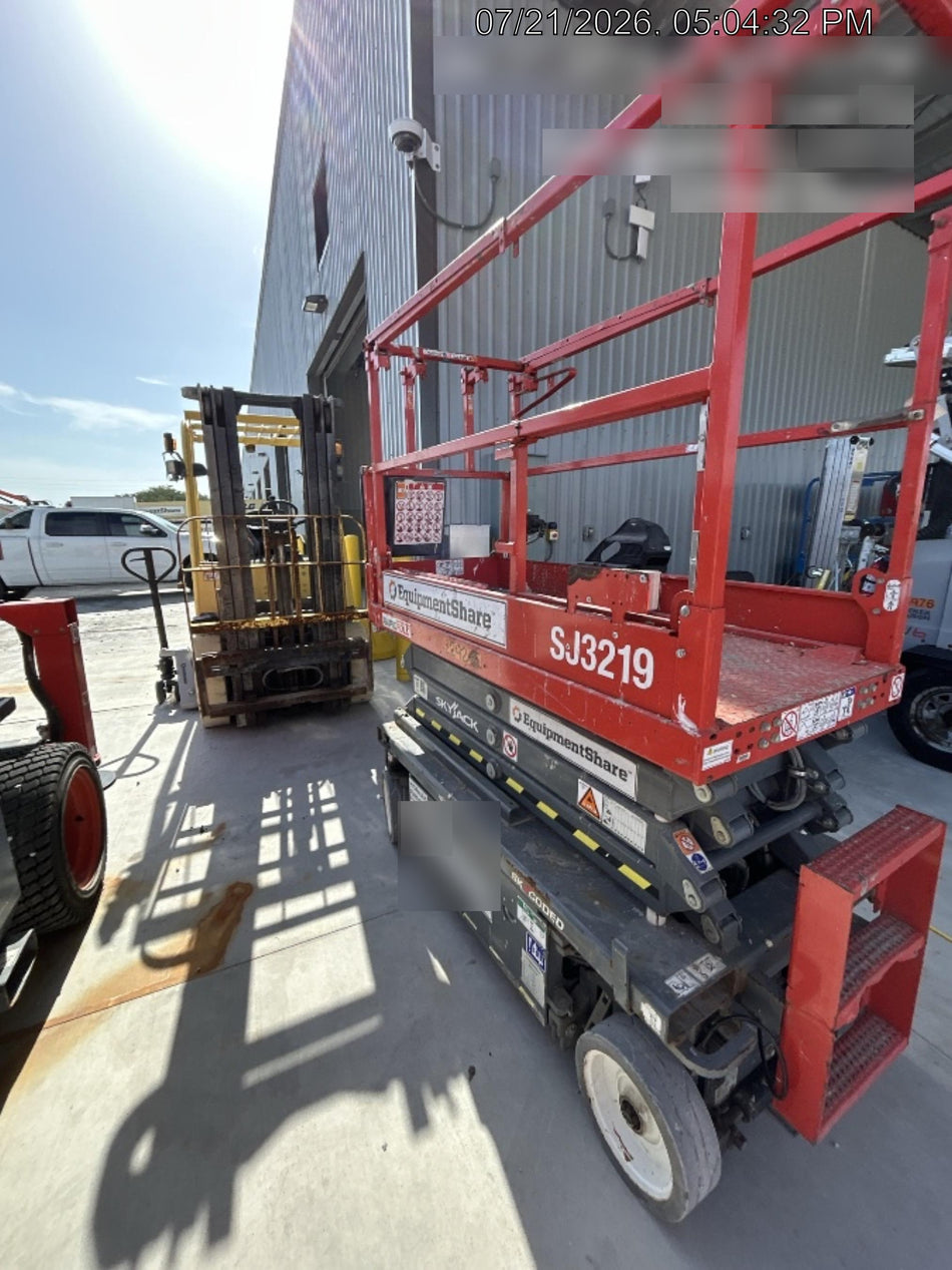 2022 SKYJACK SJ3219