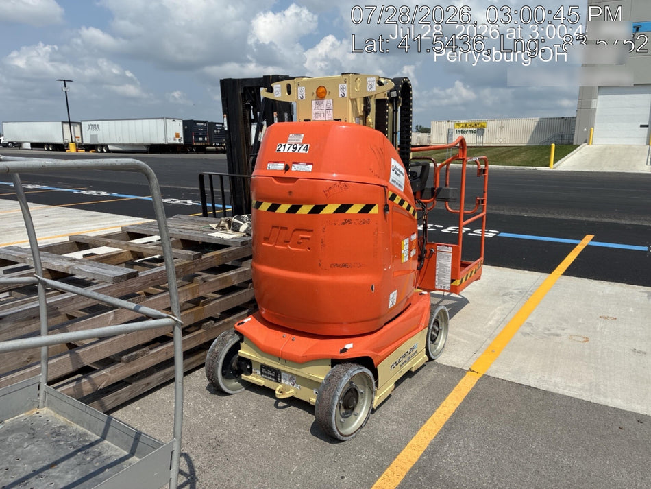 2022 JLG 26E
