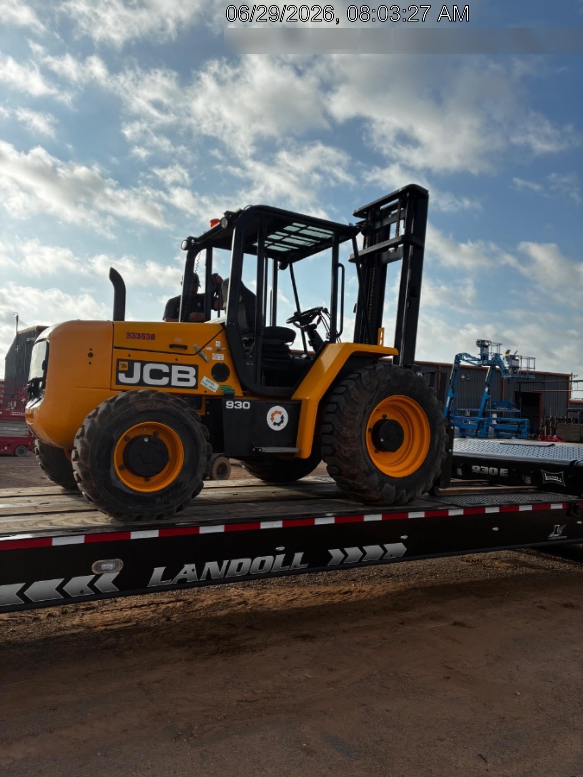 2023 JCB 930-4