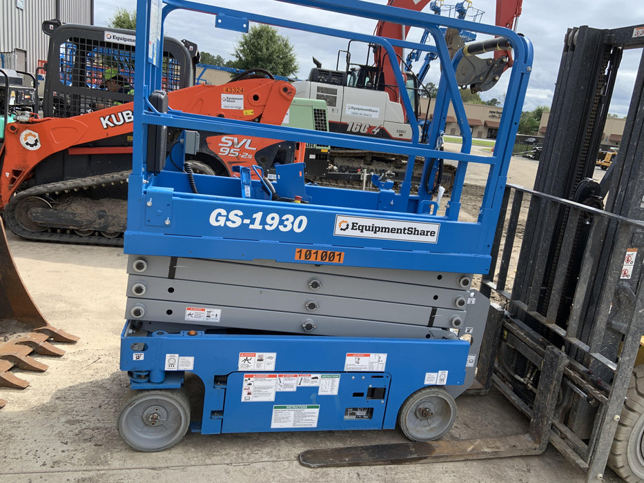 2020 Genie GS-1930 Fixed rails with chain entry gate - Pre A92.20