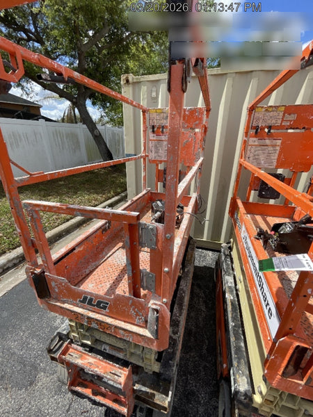 2022 JLG ES1932