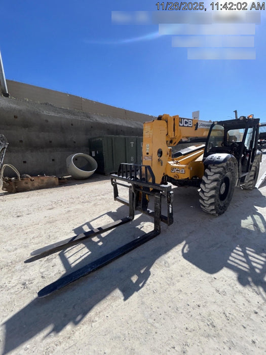 2019 JCB 509-42 74 HP w/Open ROPS, Beacon, Aux Hydraulics, LED Work lights, Solid Tires w/66" Carriage/60" Forks