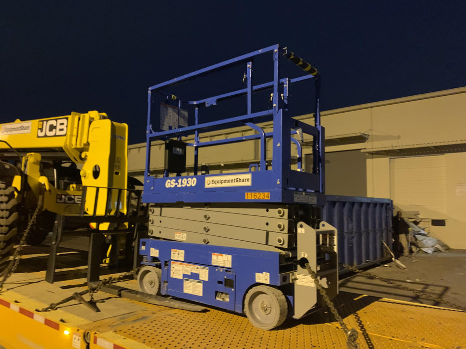 2020 Genie GS-1930 Solid Non Marking Tires, Beacon, Folding rails with half height swing gate