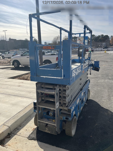 2023 GENIE GS-2632