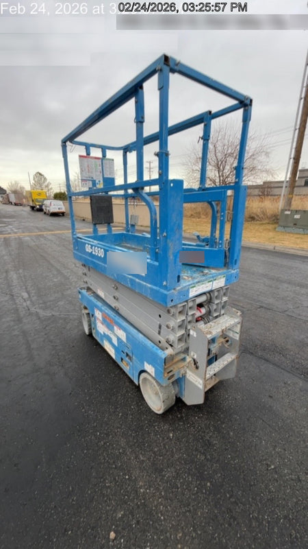 2020 Genie GS-1930 Solid Non Marking Tires, Beacon, Folding rails with half height swing gate, 800W Inverter