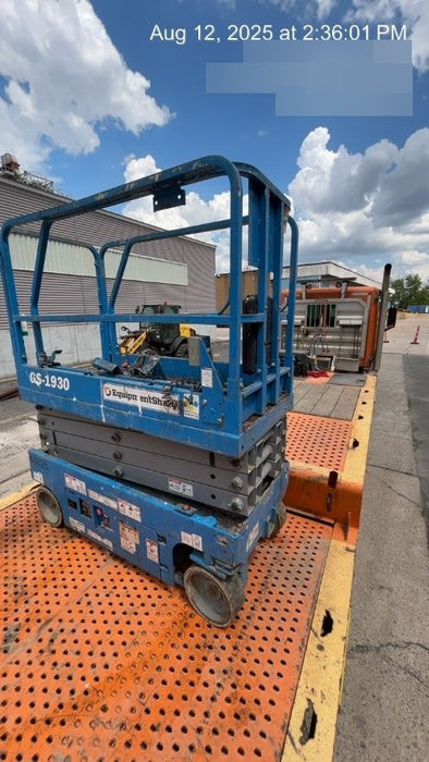 2019 Genie GS-1930 Fixed rails with chain Entry