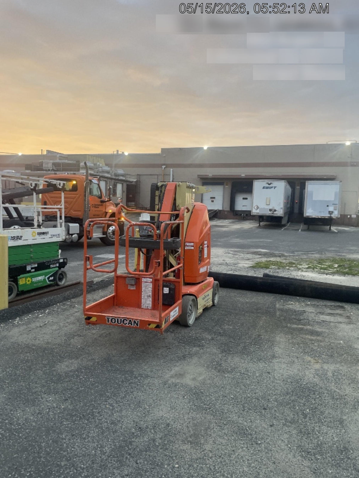 2022 JLG 26E