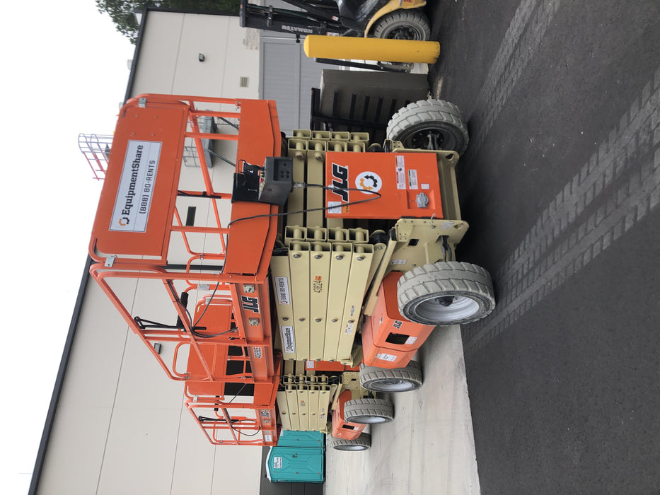 2019 JLG 4069LE Solid Non Marking Tires, Rotating Beacon