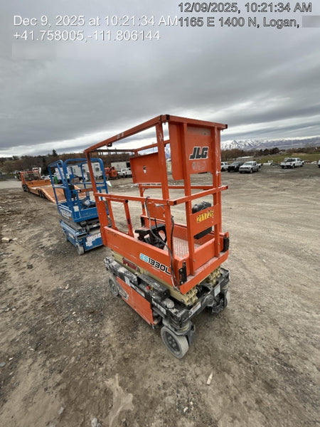 2022 JLG ES1330L