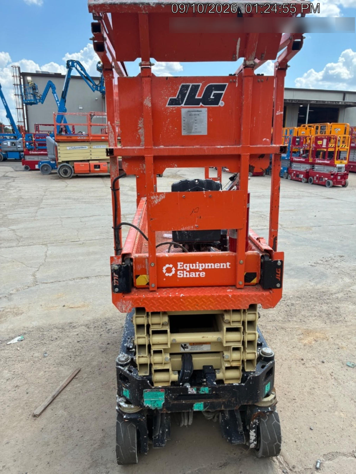 2022 JLG ES1932