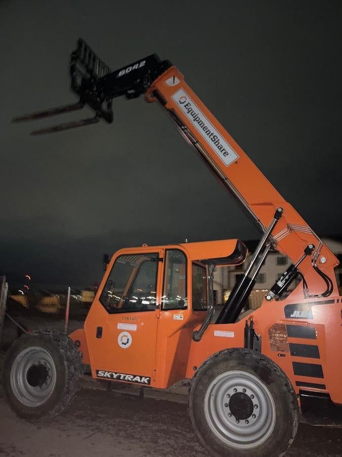 2021 SKYTRAK 6042
