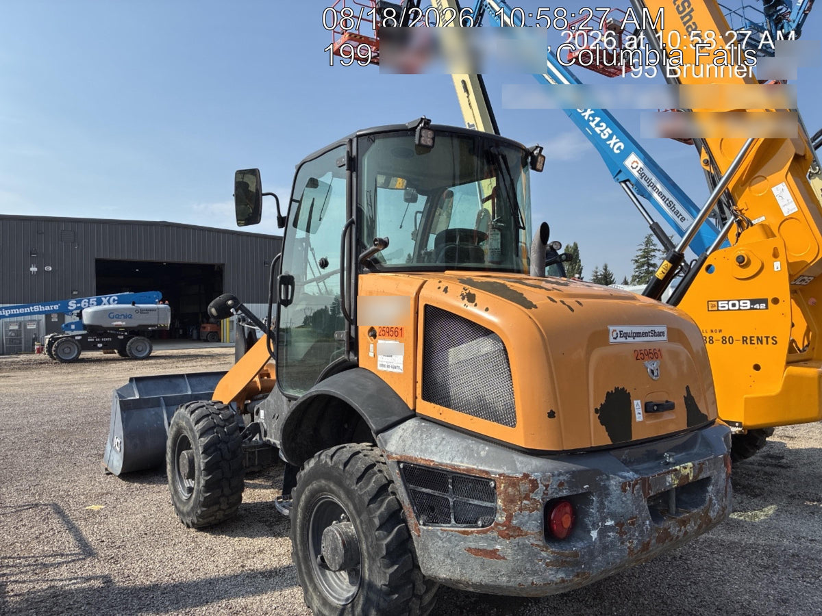 2022 Case 221F Cab/Heat/Air, CWK, Hydraulic Coupler, LED Worklights