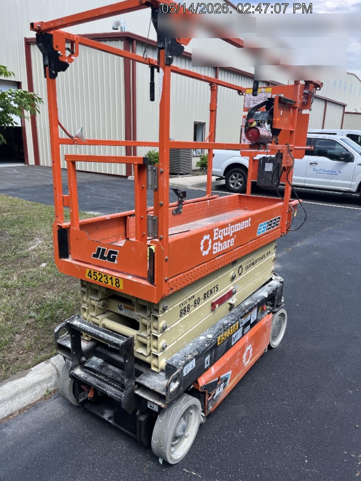 2024 JLG ES1932
