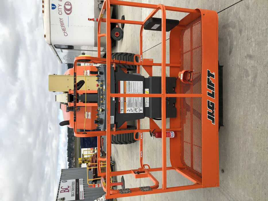 2019 JLG 450AJ