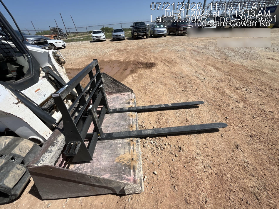 2026 ARROW MATERIAL HANDLING 72" Pallet Forks - Arrow