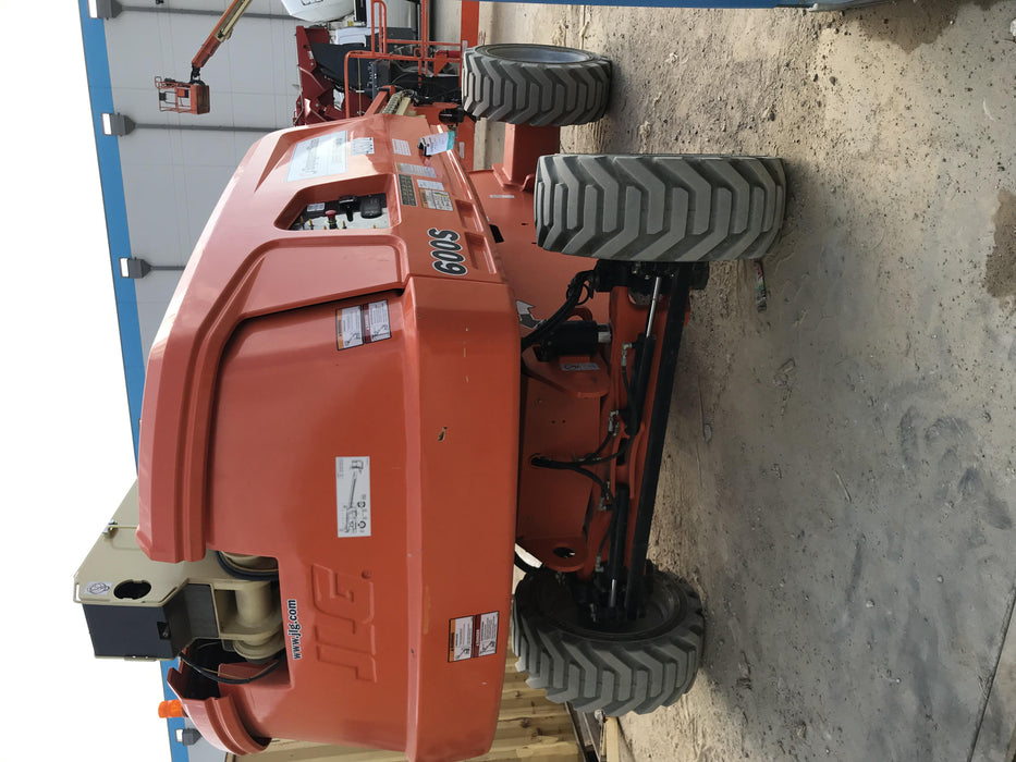2019 JLG 600S 4WD