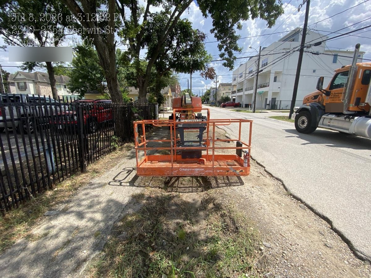 2022 JLG 660SJ