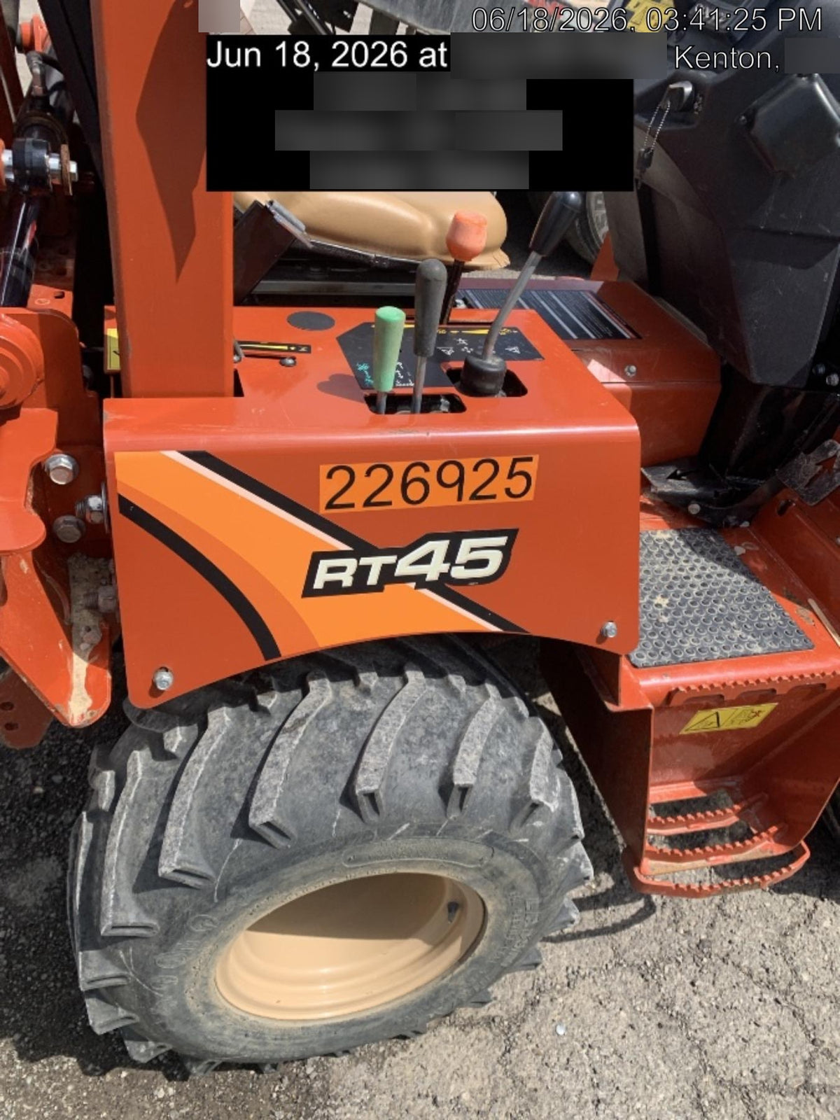 2022 DITCH WITCH RT45A