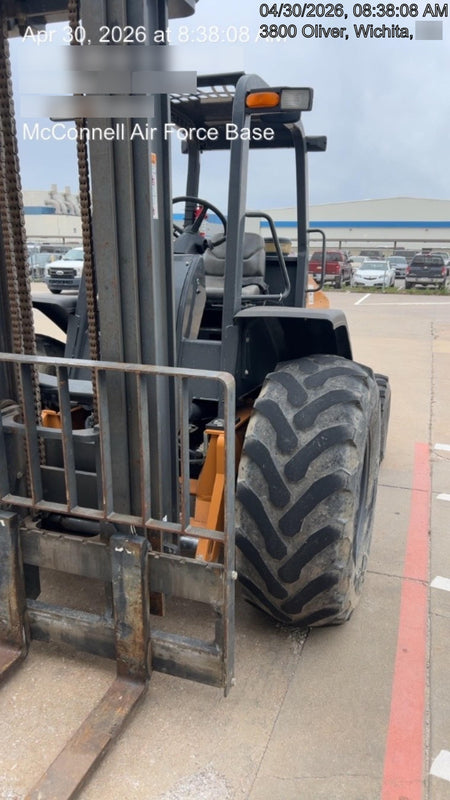 2021 CASE 588H