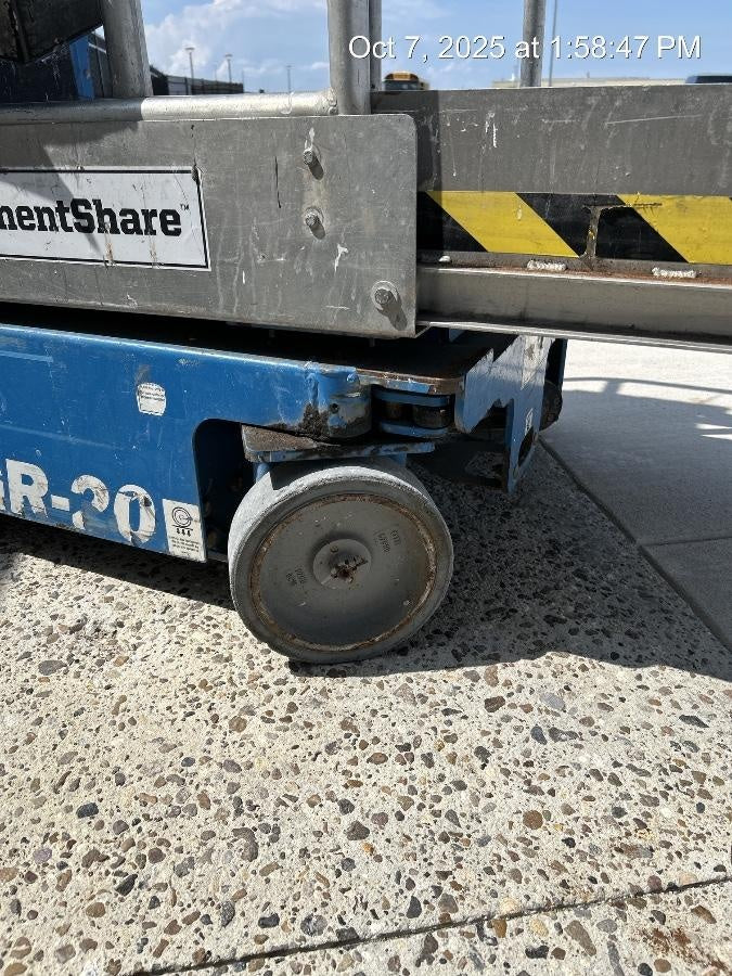 2019 GENIE GR-20