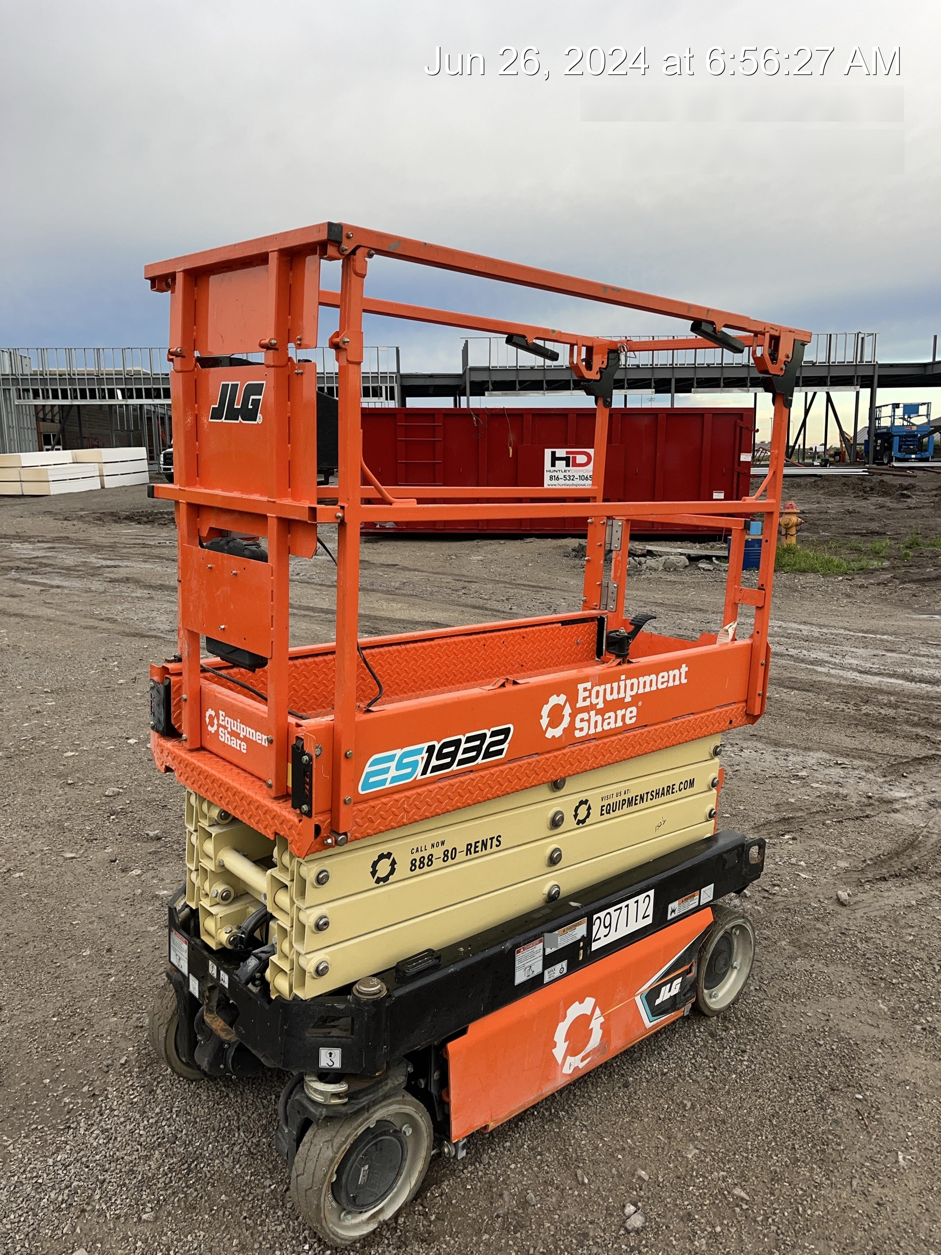2023 JLG ES1932