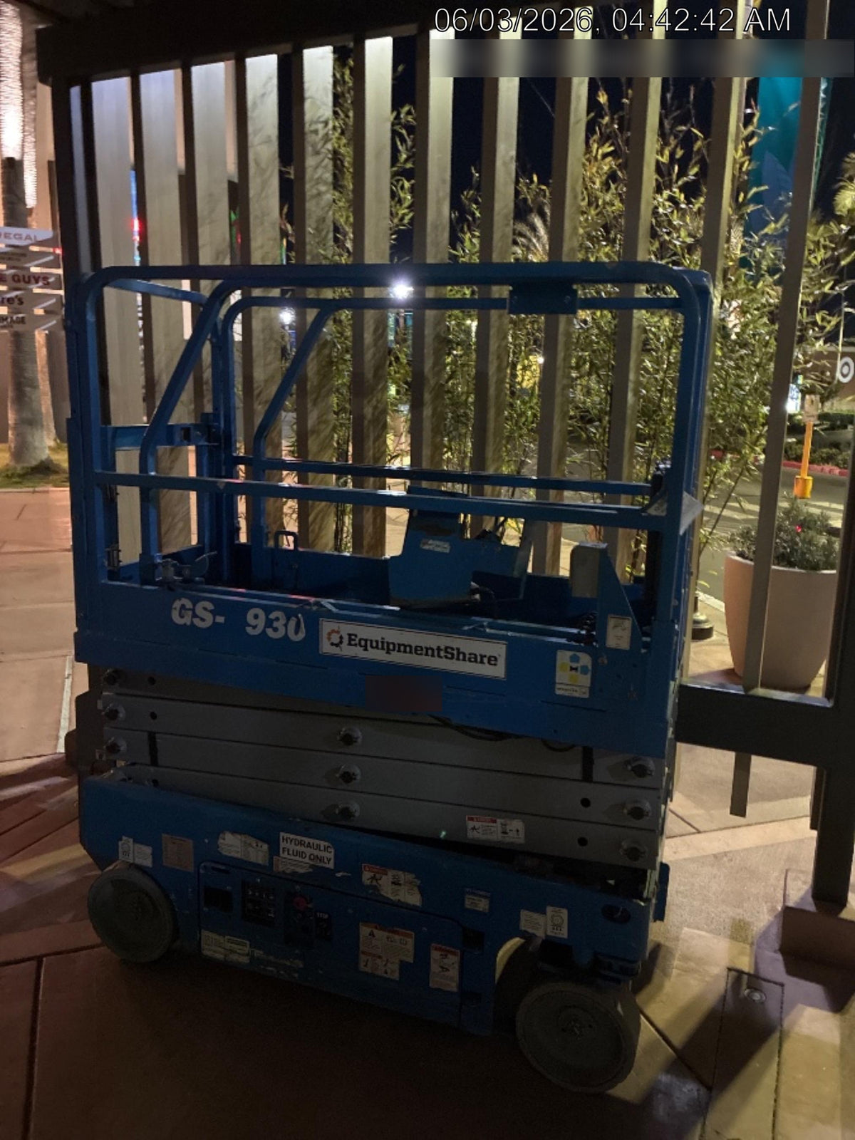 2019 Genie GS-1930 Half Height Swing Gate, 800W Inverter