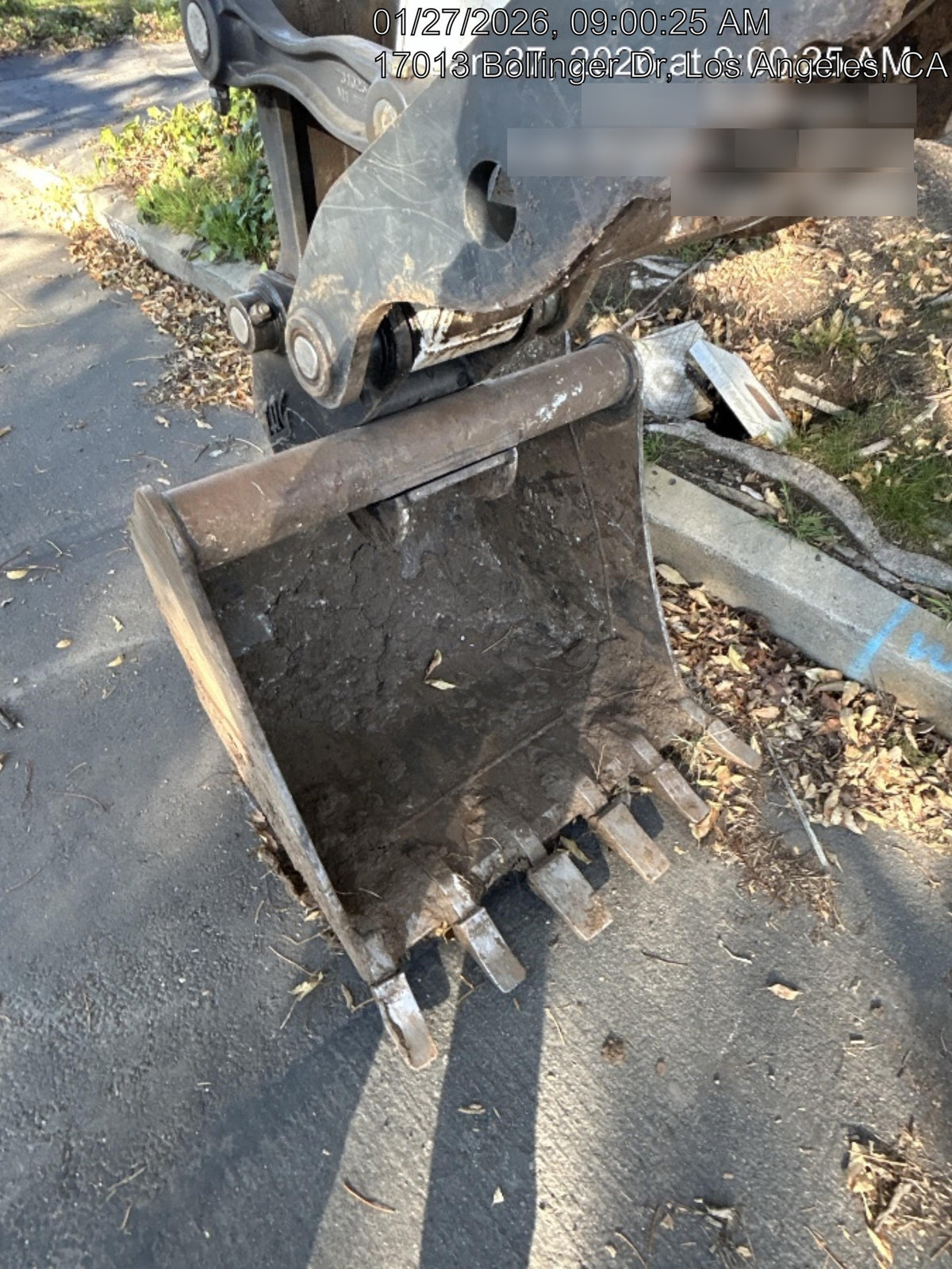 2023 SOLESBEE 36" Bucket, Tooth - Solesbee