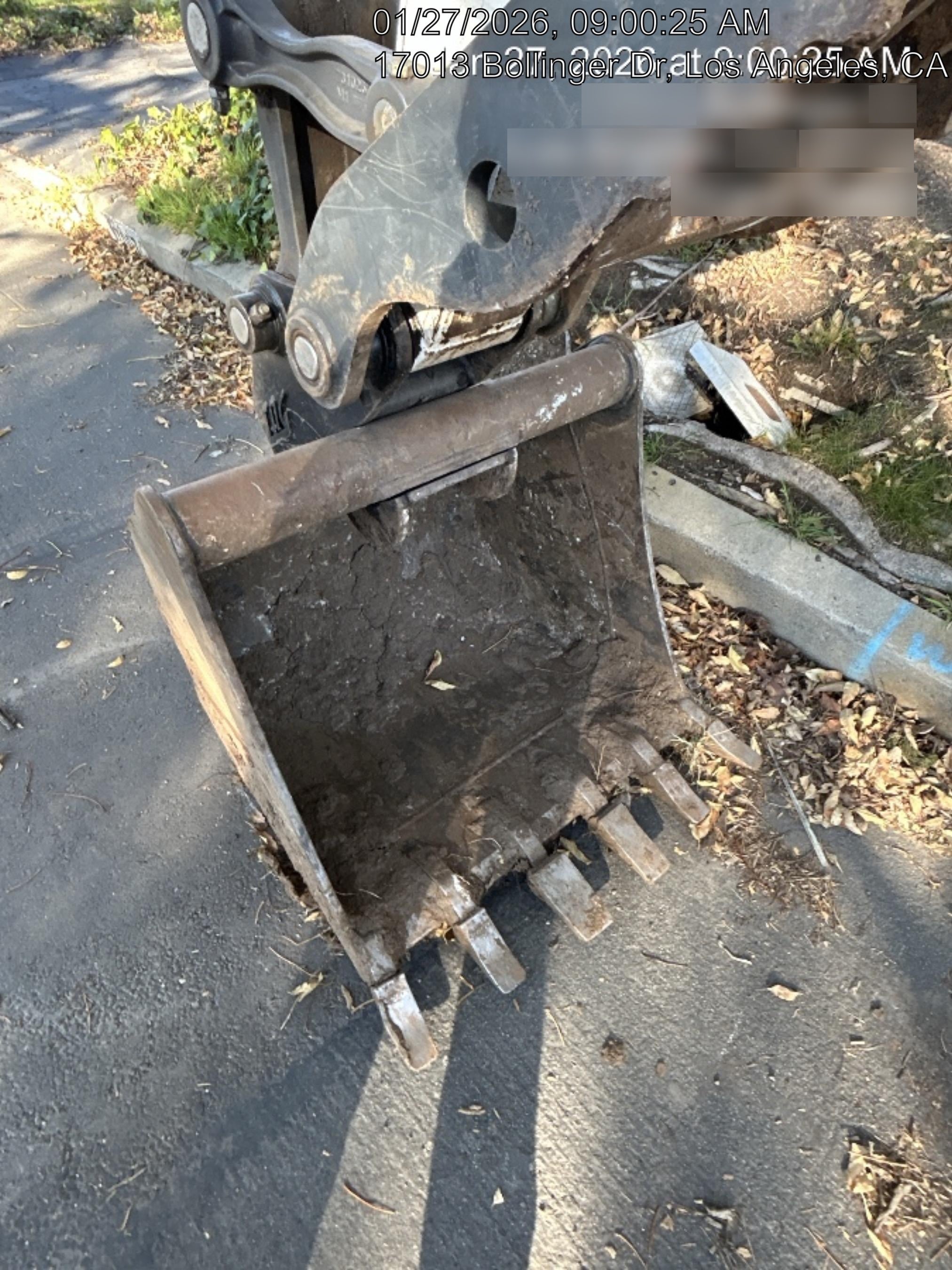 2023 SOLESBEE 36" Bucket, Tooth - Solesbee