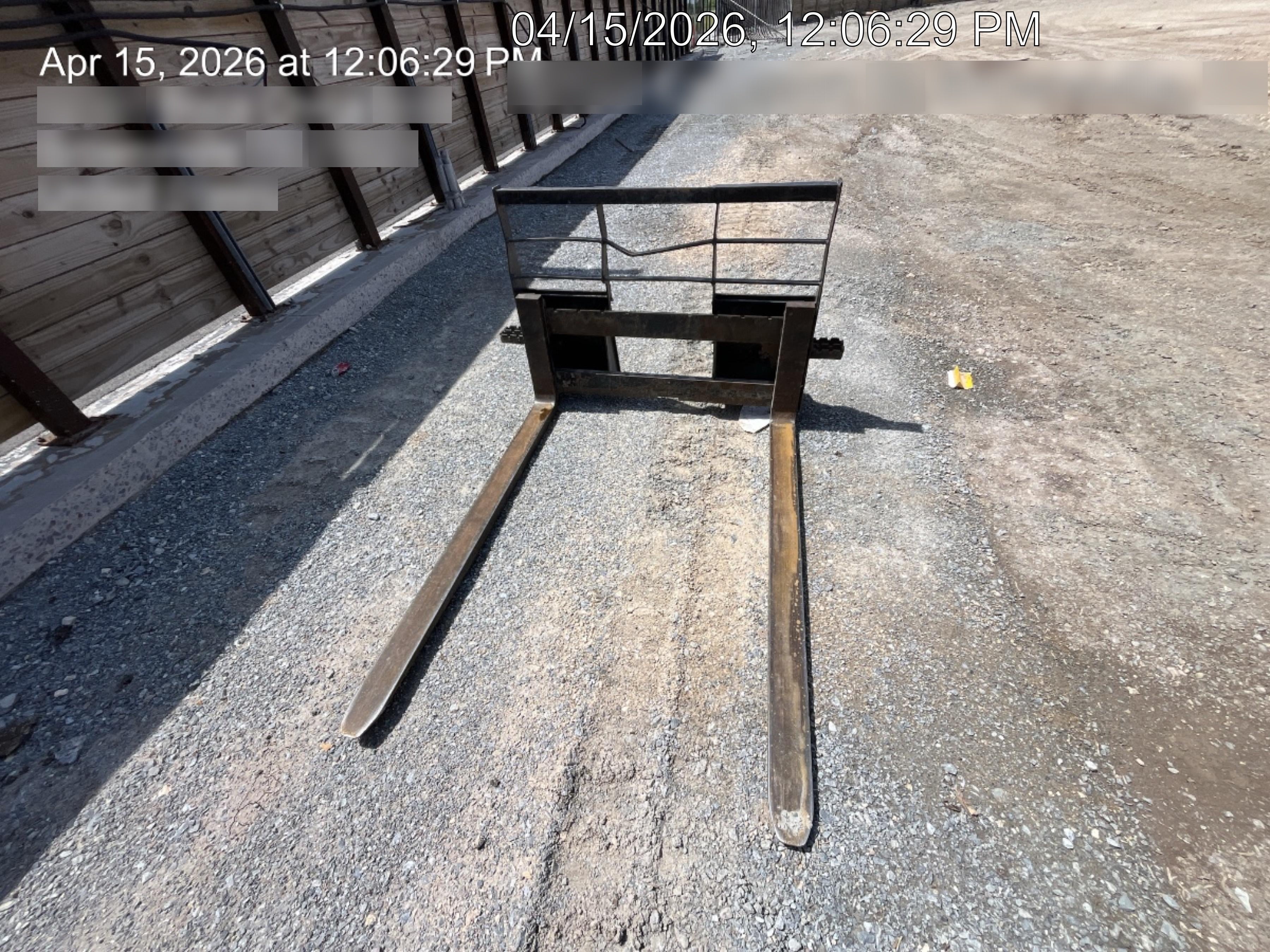 2023 ARROW MATERIAL HANDLING 24" Pallet Fork Frame