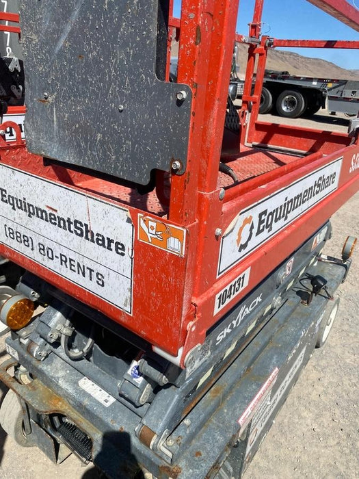 2020 Skyjack SJIII-3219 Solid NM Tires, Half height spring hinged entry gate, Dual Beacons, 800W Inverter