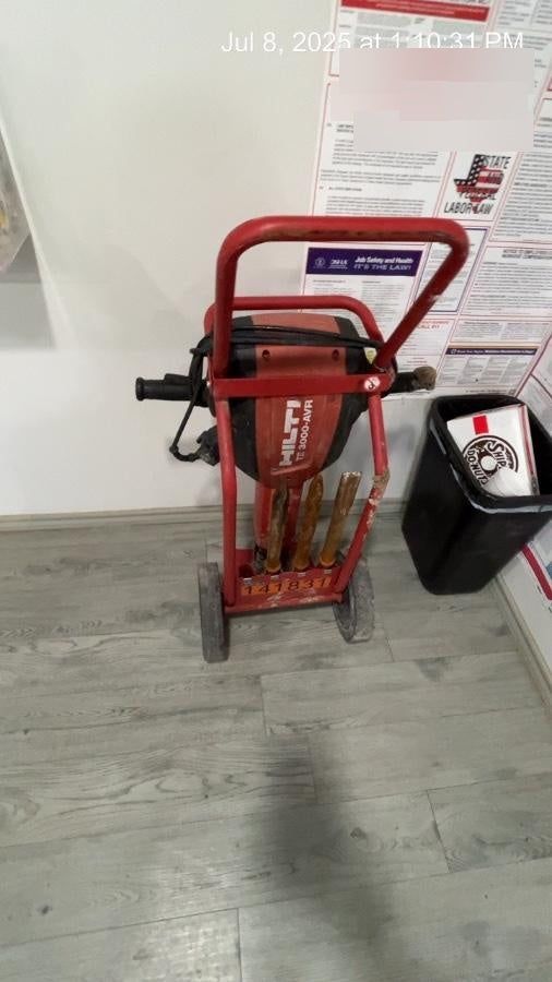 2021 HILTI TE 3000-AVR