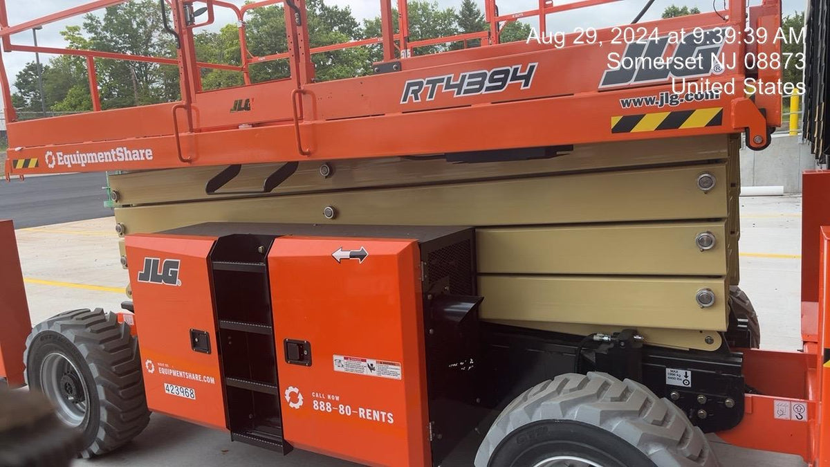 2024 JLG RT4394
