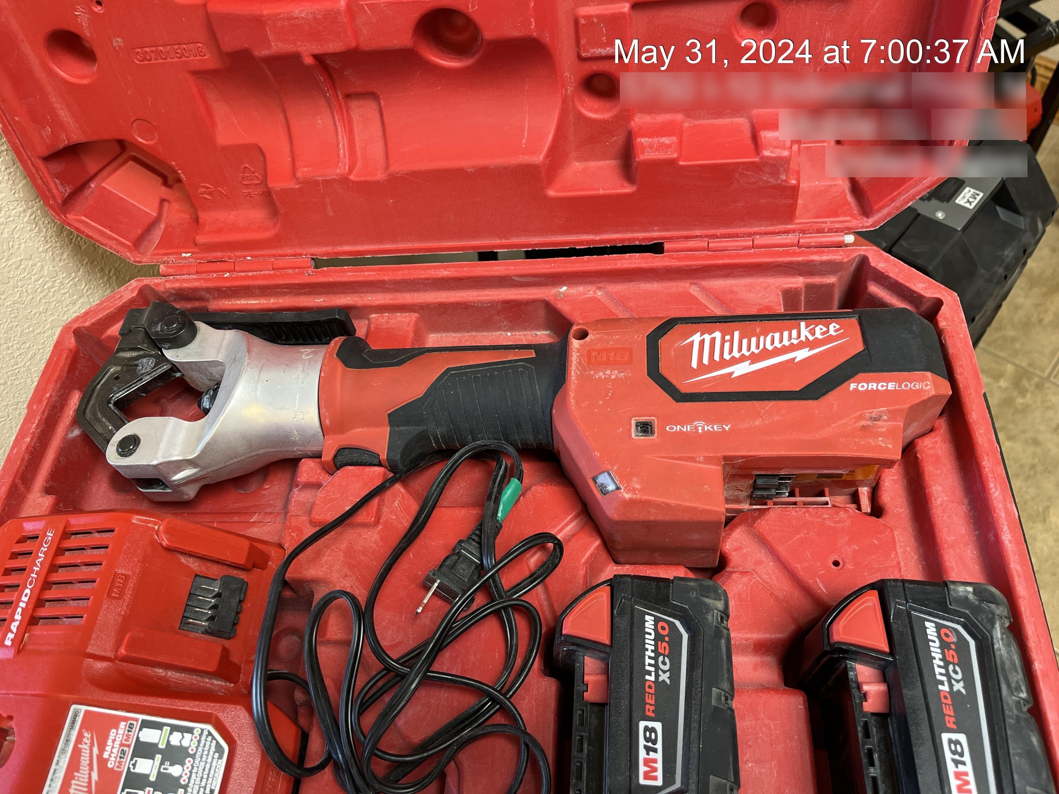 2021 MILWAUKEE 2877-22