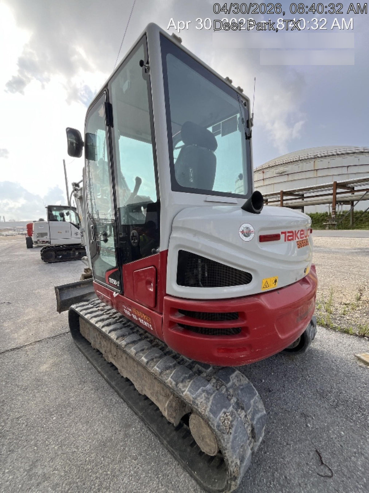 2025 TAKEUCHI TB250-2CR