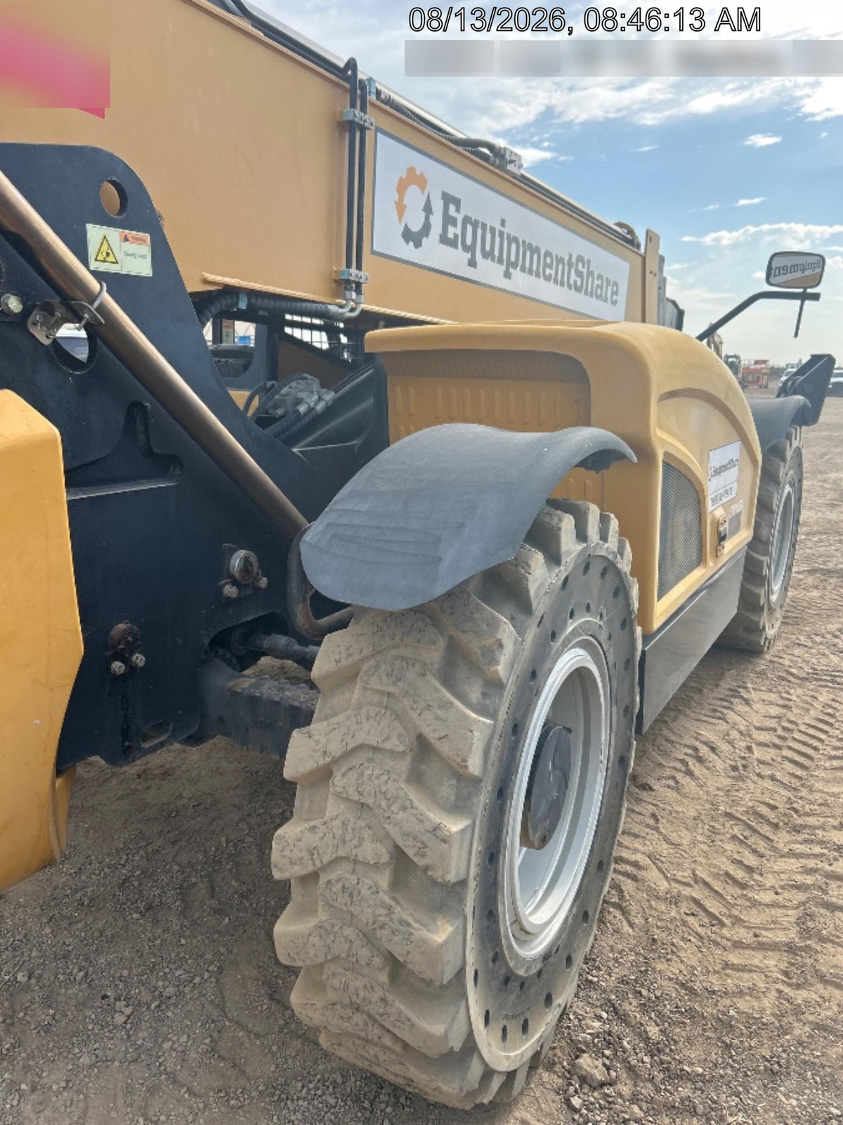 2022 SANY STH1056