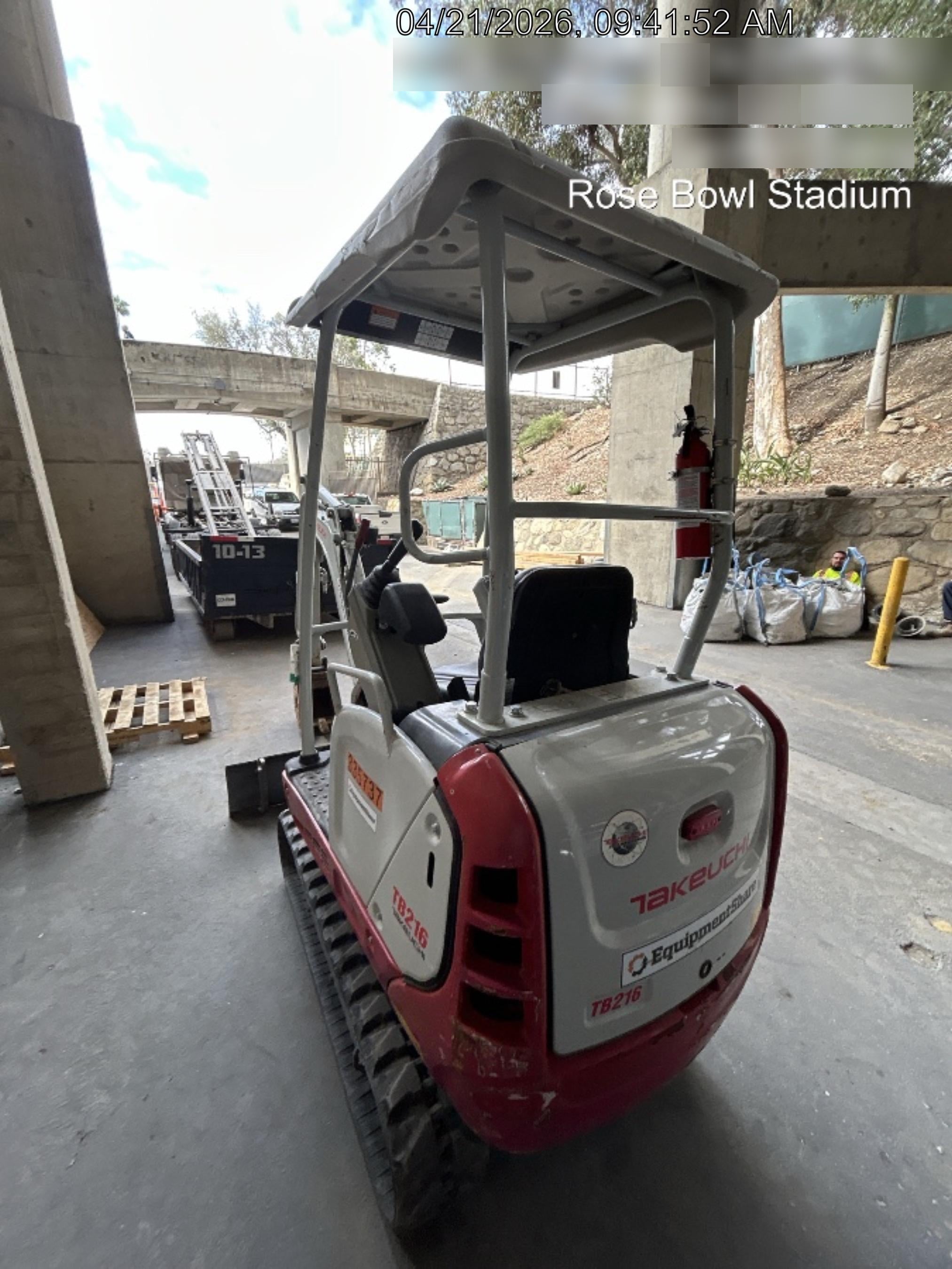 2023 TAKEUCHI TB216R