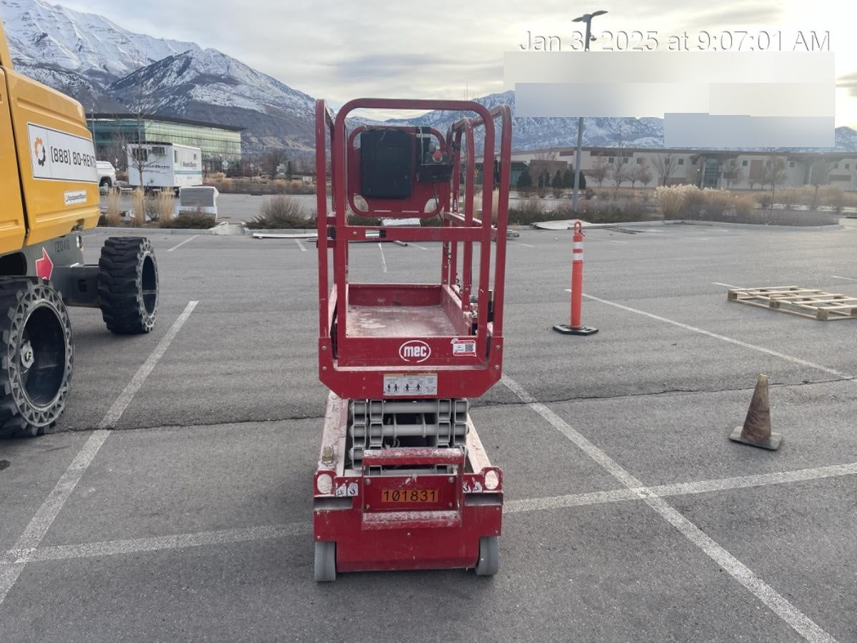 2020 MEC 1330SE Solid NM Tires, Steel Swing out Doors, LCS, Beacon, 900W Invertor