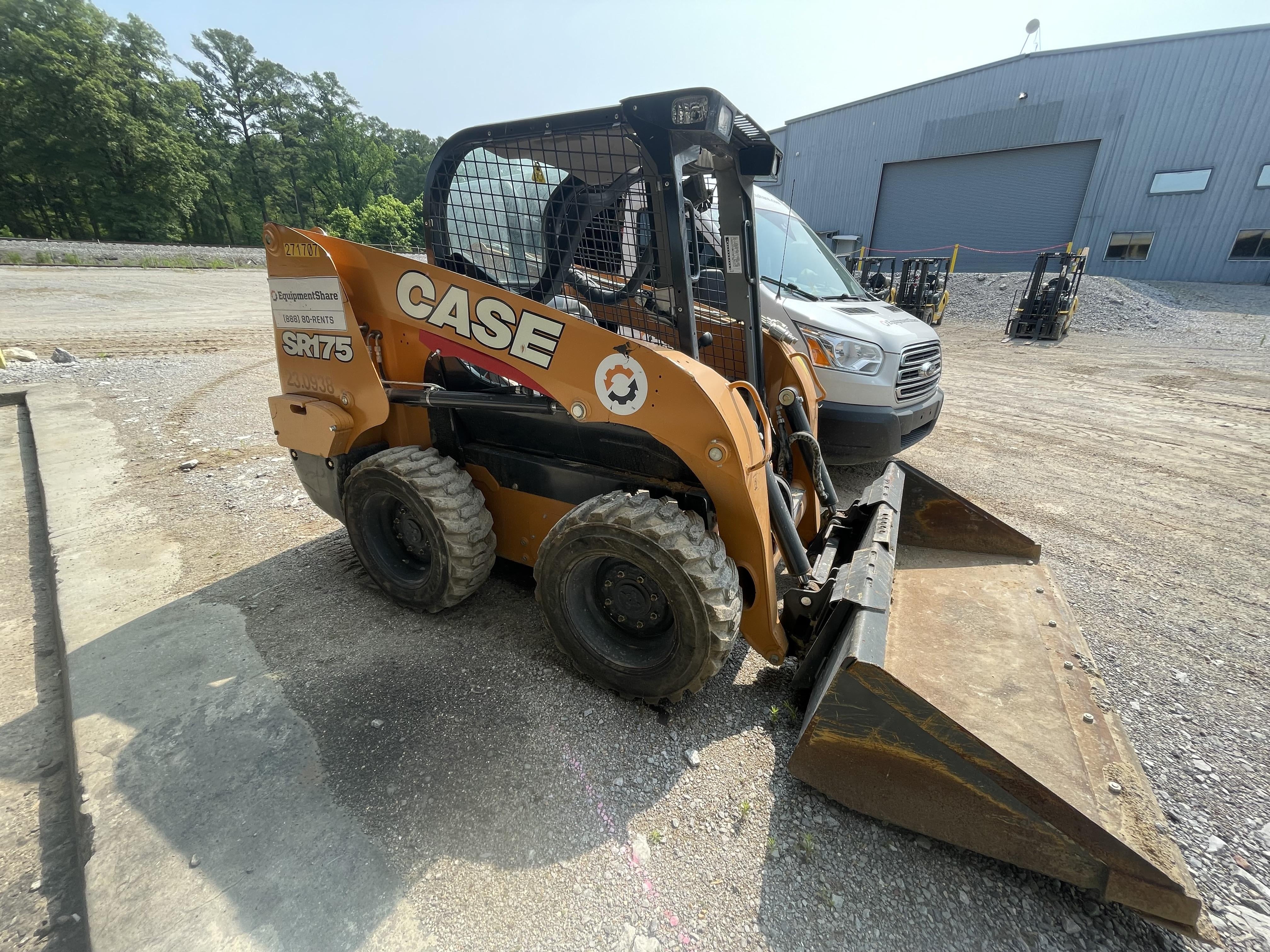 2019 CASE SR175