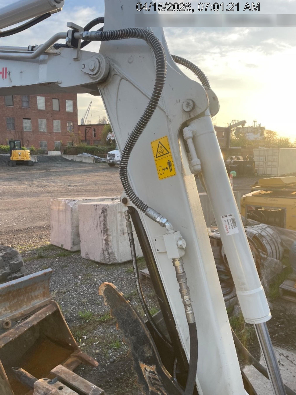 2025 TAKEUCHI TB250-2CR