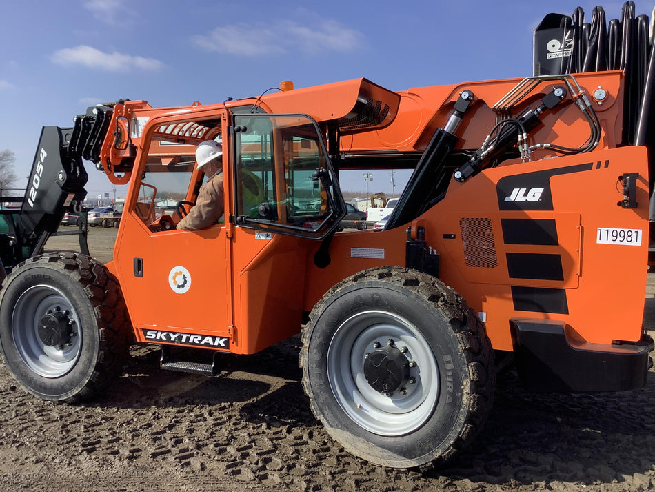 2021 SKYTRAK 12054