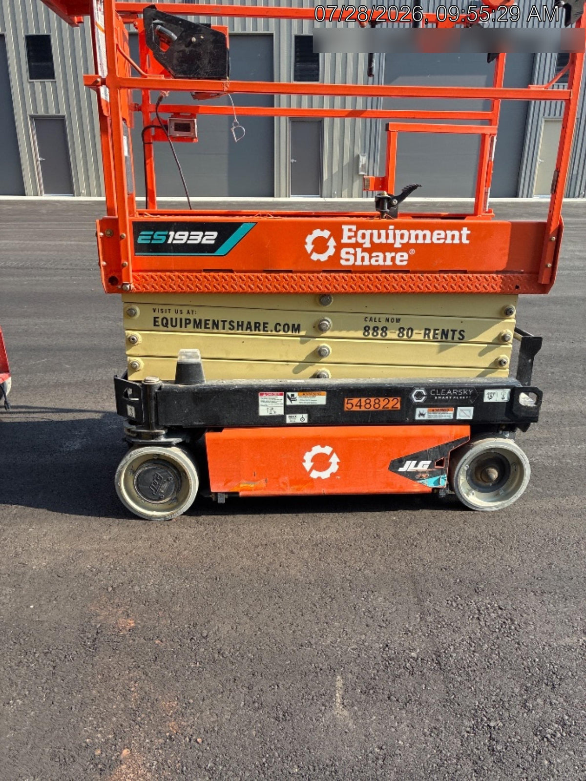 2025 JLG ES1932