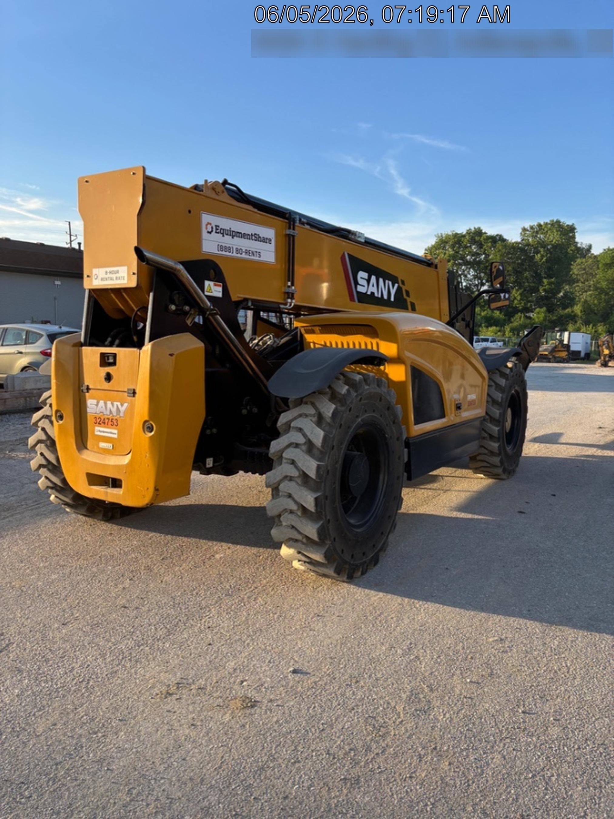 2023 SANY STH1056