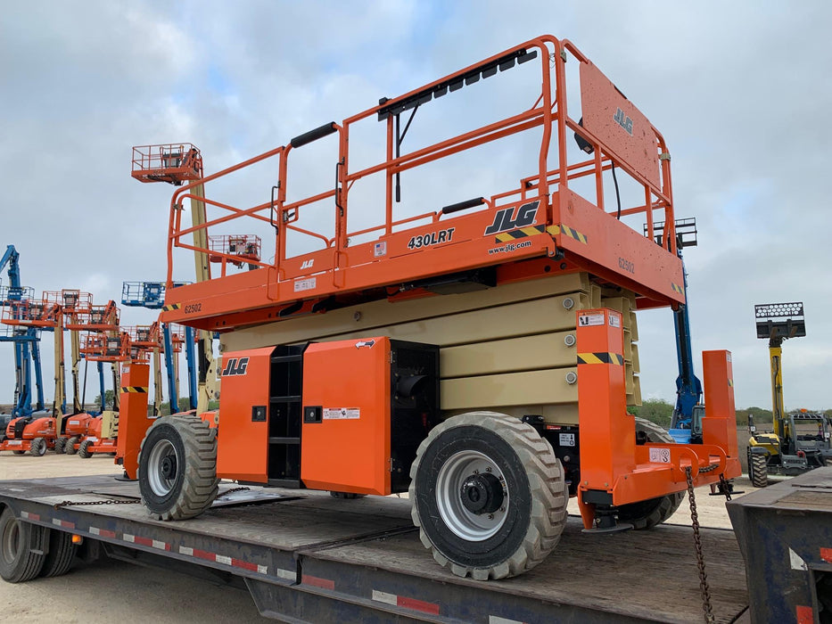 2020 JLG 430LRT